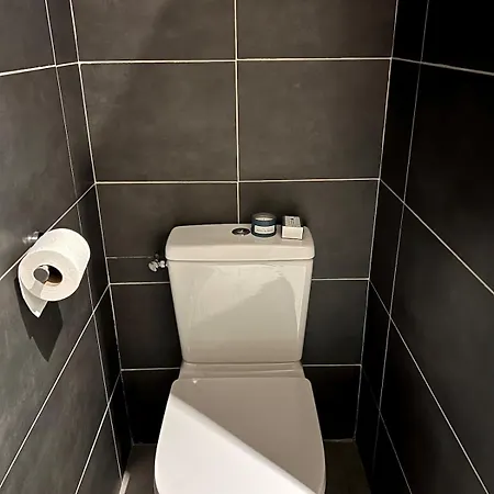 T2 Lumineux & Charmant, Balcon - Centre Lägenhet *