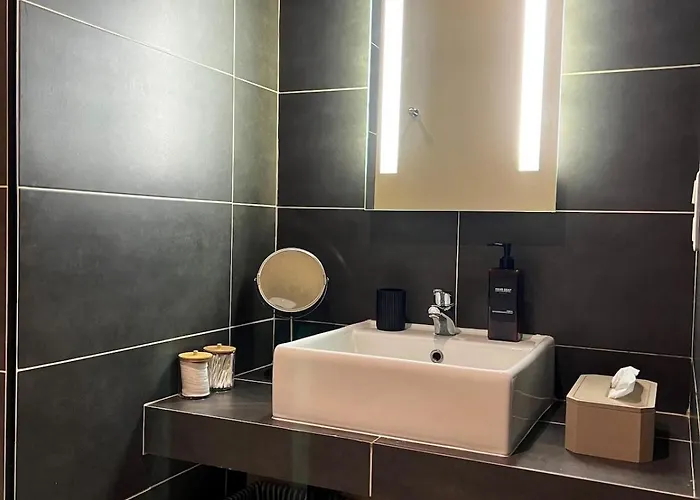 Apartment T2 Lumineux & Charmant, Balcon - Centre